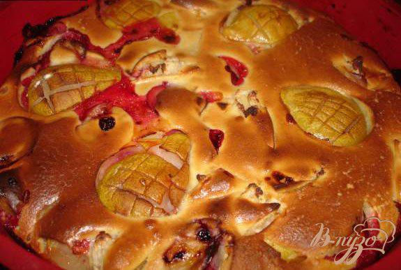 фото рецепта: Cадовая клафутти с грушей, яблоком и сливой