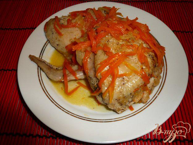 фото рецепта: Курица тушеная с морковью