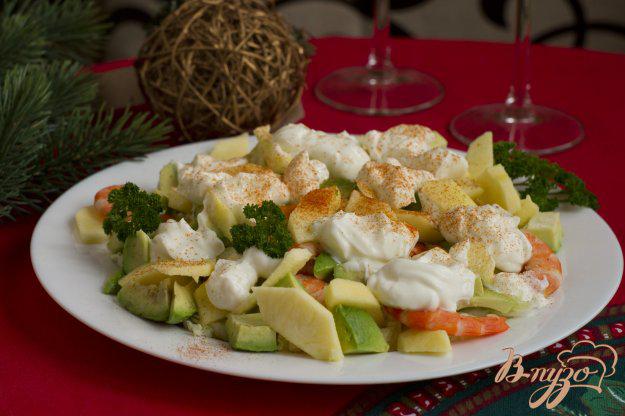 фото рецепта: Салат с креветками и авокадо