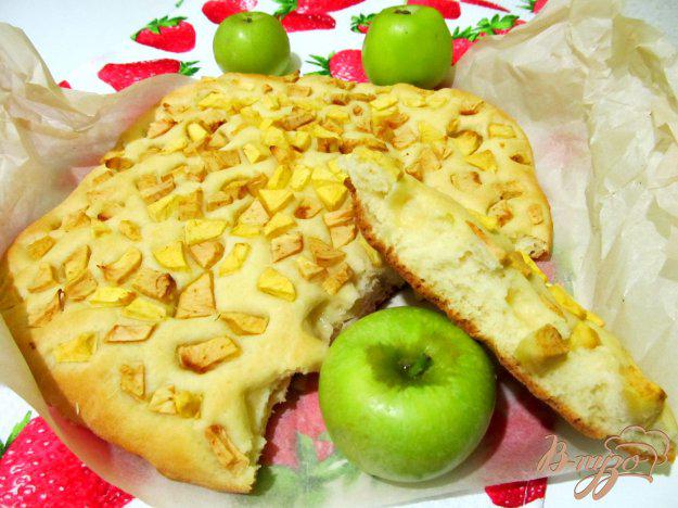 фото рецепта: Фокачча с яблоками