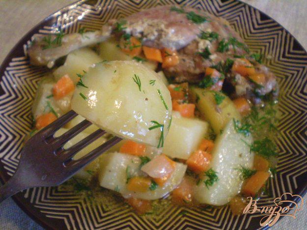 фото рецепта: Утка с молодым картофелем и укропом