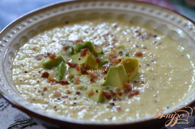 фото рецепта: Суп с луком-порей ,с  овощами и авокадо