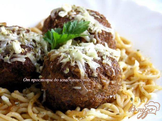 фото рецепта: Тефтели в томатном соусе со спагетти
