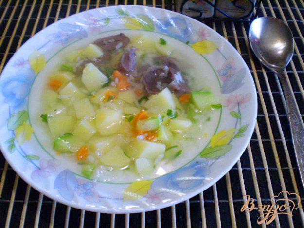 фото рецепта: Рисовый суп с кабачком на пупках
