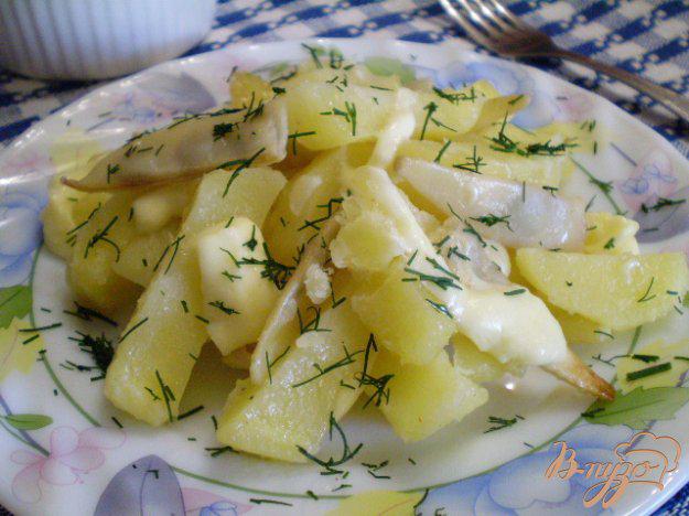фото рецепта: Картофель со спаржевой фасолью и сыром