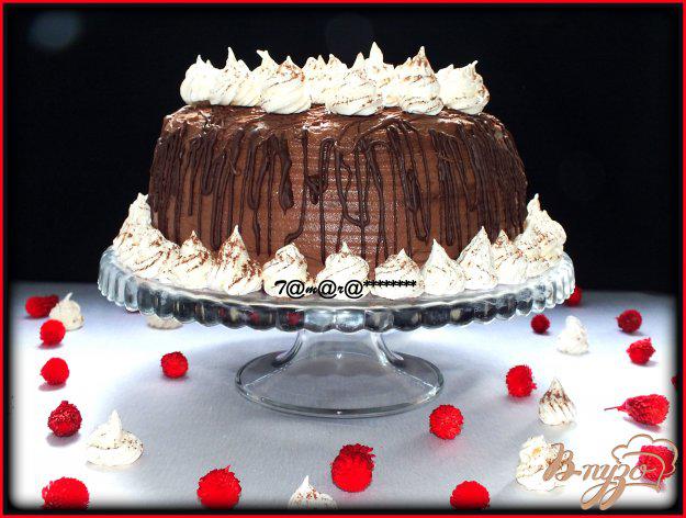фото рецепта: Торт «Шоколадно-кофейный с безе»