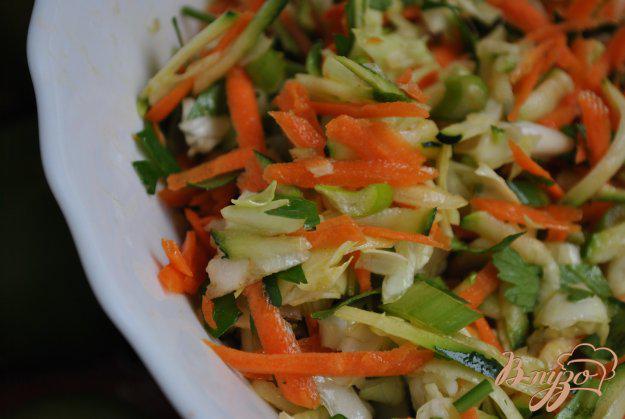 фото рецепта: Овощной салат с цукини