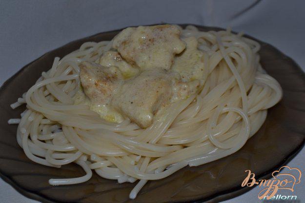 фото рецепта: Куриное филе в сливочно-сырном соусе