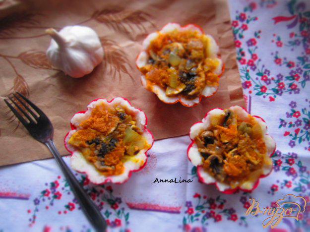 фото рецепта: Порционная картофельная запеканка с грибами в духовке