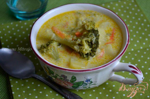 фото рецепта: Сливочный суп с капустой брокколи