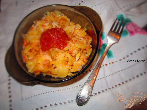 фото рецепта: Рис с квашеной капустой и  томатом