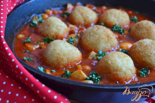 фото рецепта: Рисовые шарики в томатном соусе