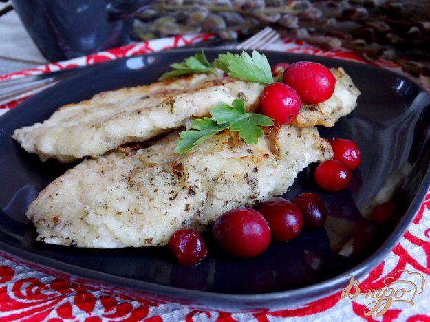 фото рецепта: Куриные отбивные в кефирном маринаде и в манной панировке