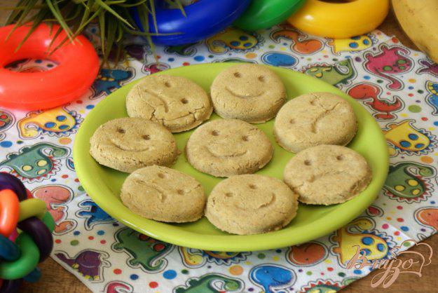 фото рецепта: Детское кукурузное печенье «Смайлы»