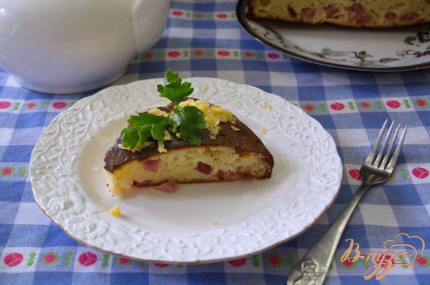 фото рецепта: Сырный пирог с ветчиной