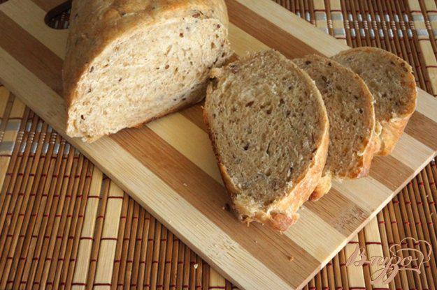 фото рецепта: Хлеб «Цельнозерновой» с горчицей и семенами льна