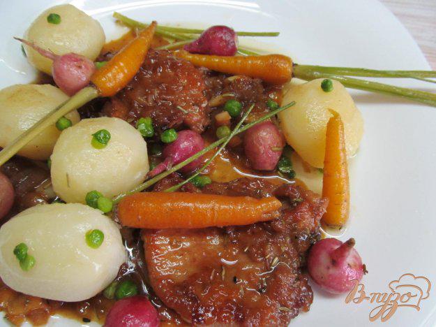 фото рецепта: Свинина тушенная в вине с овощами
