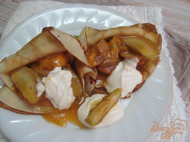 фото рецепта: Блинчики с яблочно-абрикосовой начинкой