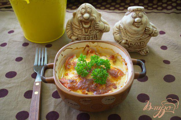 фото рецепта: Запеченная грудка с помидорами и сыром