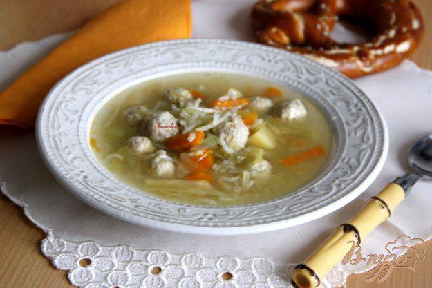 фото рецепта: Овощной суп с куриными  фрикадельками