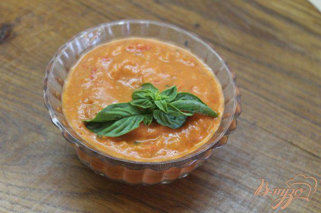 фото рецепта: Томатный соус с базиликом к мясу