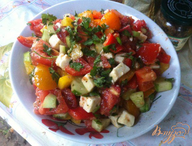 фото рецепта: Салат овощной с брынзой