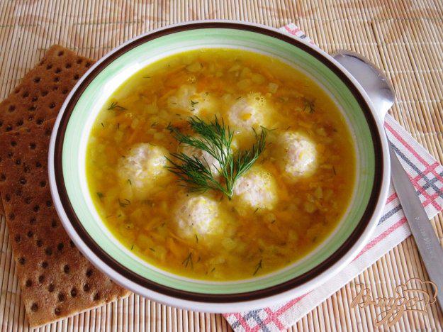 фото рецепта: Гороховый суп с куриными фрикадельками