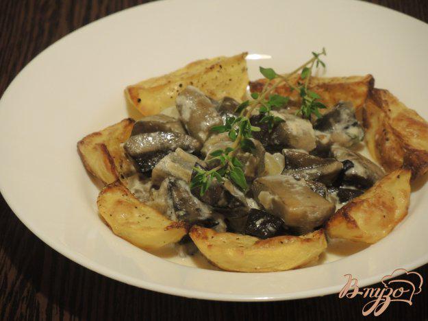 фото рецепта: Лесные грибы с картофелем