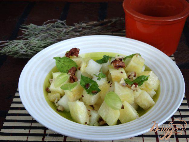 фото рецепта: Салат с дыней и анананом