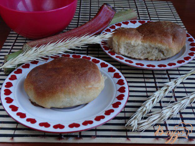 фото рецепта: Духовые пирожки с ревенем и корицей