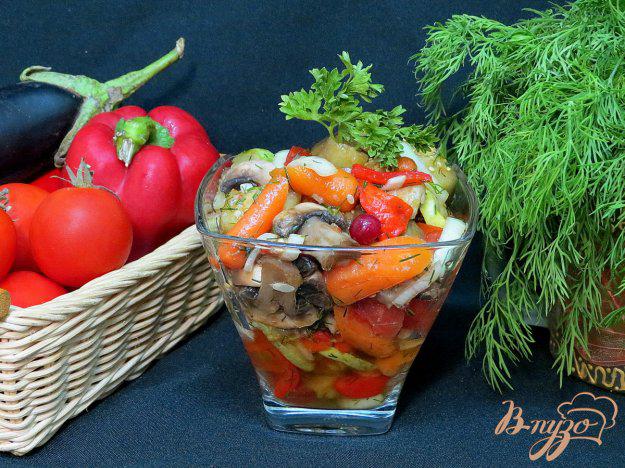 фото рецепта: Салат овощной с грибами