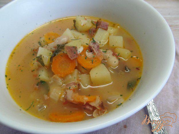 фото рецепта: Суп с томатами и фасолью
