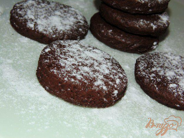 фото рецепта: Шоколадное печенье в сахарной пудре
