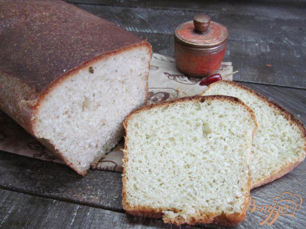 фото рецепта: Белый хлеб на молоке с сухой петрушкой