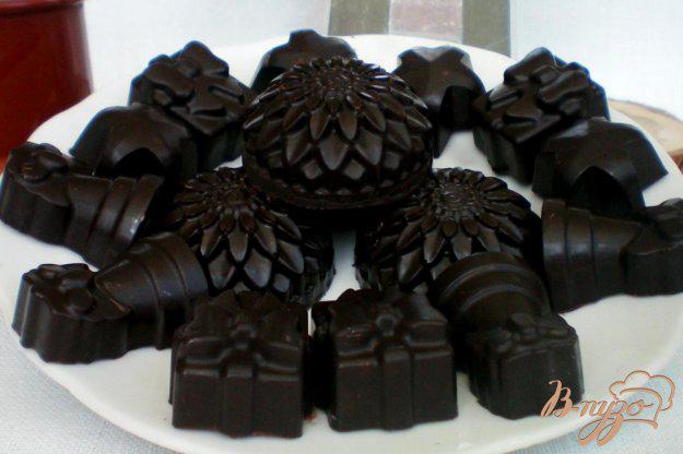 фото рецепта: Домашние конфеты с кэробом, какао тертым и медом