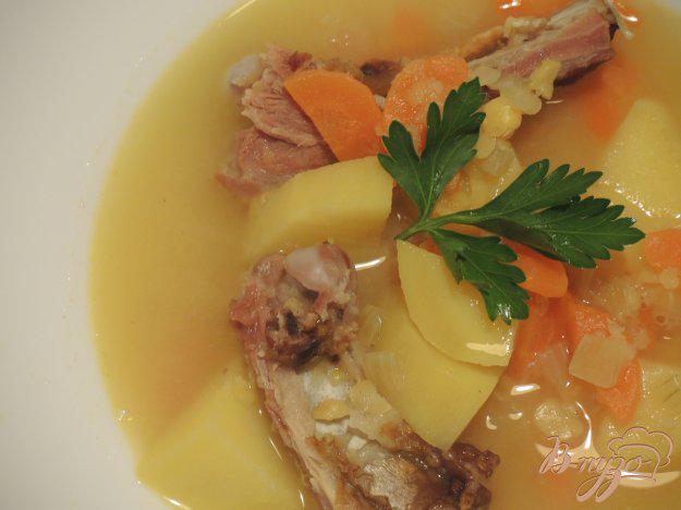 фото рецепта: Гороховый суп с рёбрышками