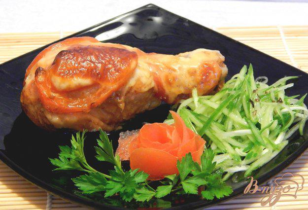 фото рецепта: Курица с помидорами и моцареллой