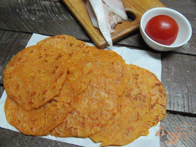 фото рецепта: Оранжевые картофельные лепешки на сковороде