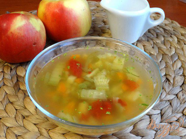 фото рецепта: Суп с кабачком и зеленым горошком