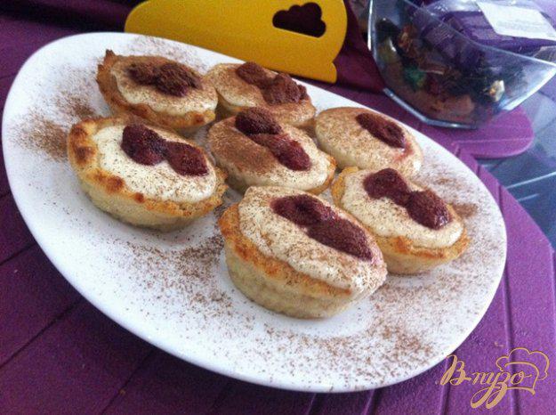 фото рецепта: Хлебные мини-пудинги с творожным кремом
