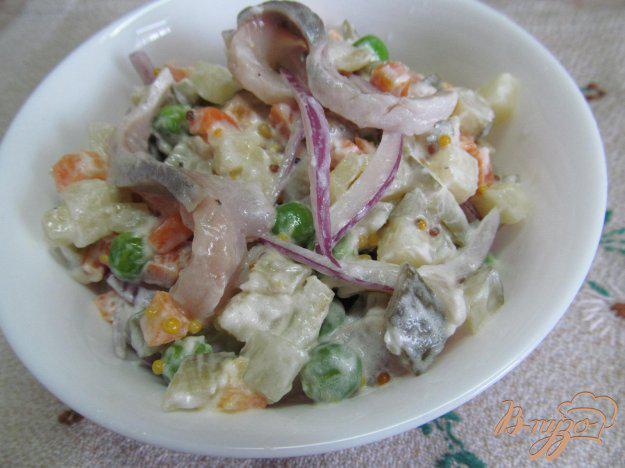 фото рецепта: Салат из сельди с овощами