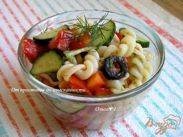 фото рецепта: Овощной салат с пастой