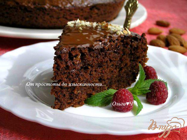 фото рецепта: Свекольно-шоколадный торт с орехами и лимонной цедрой