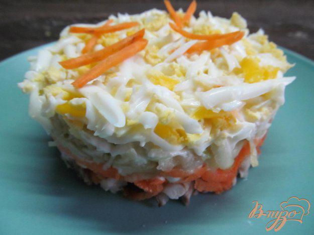 фото рецепта: Салат из куриного мяса с морковью и яблоком
