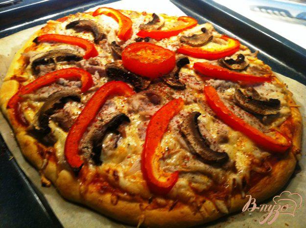 фото рецепта: Пицца с курицей и грибами