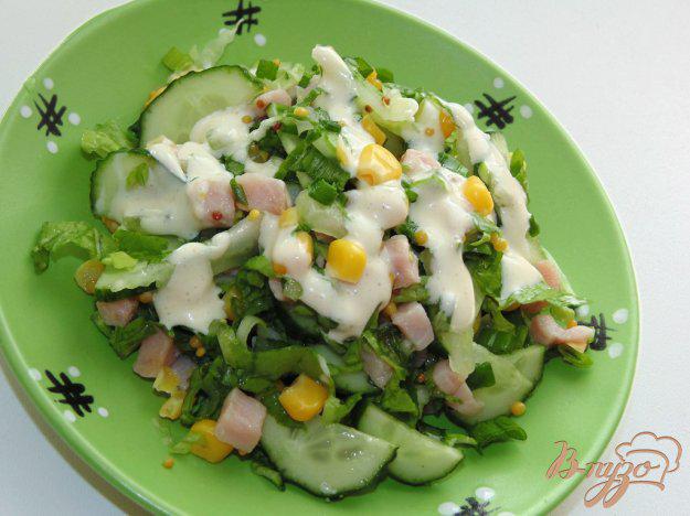 фото рецепта: Салат из пекинской капусты со свиным балыком