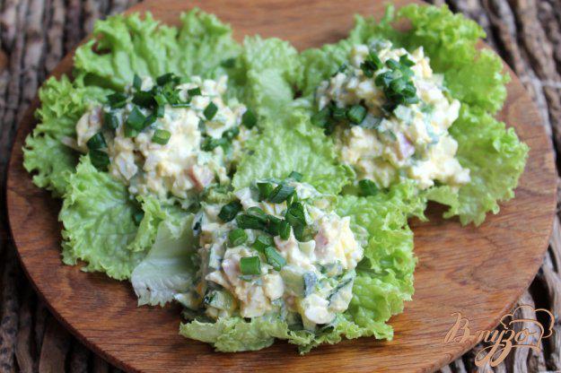 фото рецепта: Порционный салат с яйцом, огурцом и ветчиной