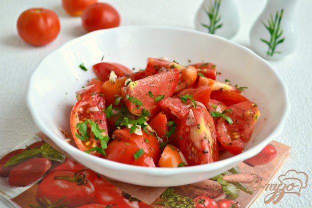 фото рецепта: Маринованные помидоры с чесноком