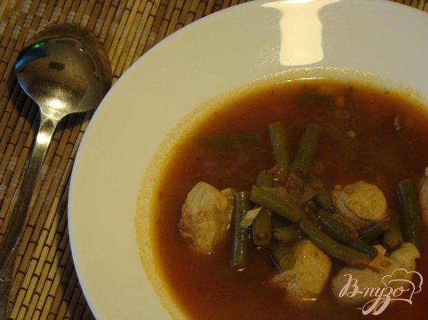 фото рецепта: Томатный суп с курицей и фасолью