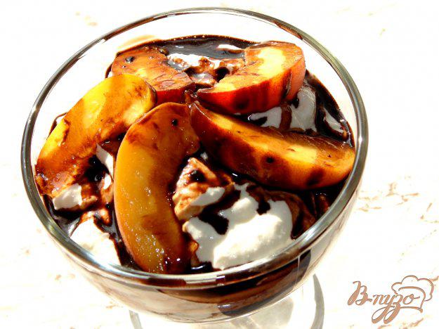 фото рецепта: Творожный десерт со свежим персиком